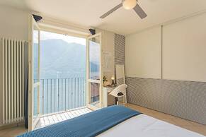 Blue Bliss Apartment by Rent all Como