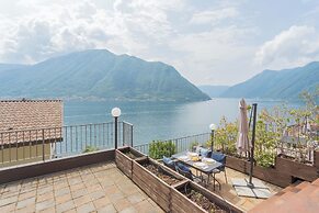 Blue Bliss Apartment by Rent all Como