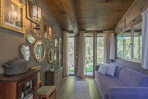 The Writer's Nest by Rent all Como