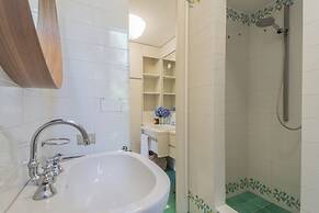 Villa Chiara Moltrasio With Private Garden by Rent all Como