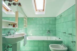 Villa Chiara Moltrasio With Private Garden by Rent all Como