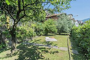 Villa Chiara Moltrasio With Private Garden by Rent all Como