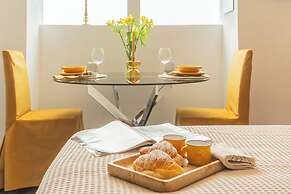 Como Dreams Apartments by Rent all Como