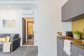 Como Dreams Apartments by Rent all Como