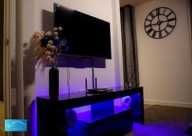 Central M K 1-bedroom Apartment, Sleeps 4, Parking