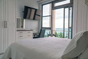 Yellow Sands Luxury Villas Unit 1