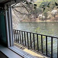 Mirinae Lakeside Marine Villa