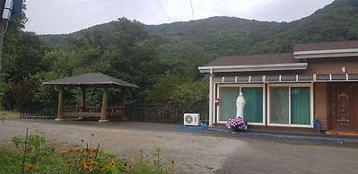 Mirinae Lakeside Marine Villa