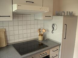 Stylish Ground-floor Stay