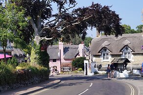 3BR Cosy Coastal Cottage With Wifi, Parking