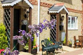 3BR Cosy Coastal Cottage With Wifi, Parking