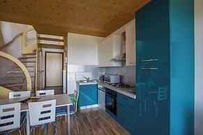 Blue Villa With Shared Pool and Private Garden Near Salò