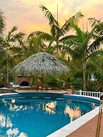 Brand New Coral Reef Suite Located in Paradise Island Estate