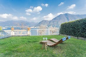 Besana 9 On the Lake - Private Garden & Parking by Rent all Como