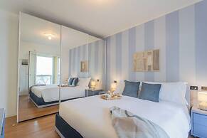 Besana 9 On the Lake - Private Garden & Parking by Rent all Como