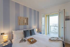 Besana 9 On the Lake - Private Garden & Parking by Rent all Como