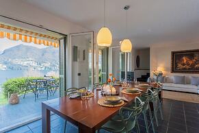 Besana 9 On the Lake - Private Garden & Parking by Rent all Como