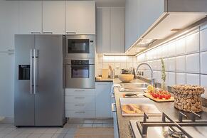 Besana 9 On the Lake - Private Garden & Parking by Rent all Como