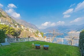 Besana 9 On the Lake - Private Garden & Parking by Rent all Como