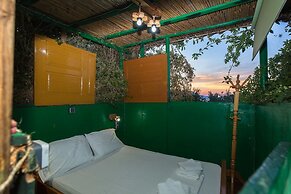 Sofiana s Garden Retreat w Private Pool