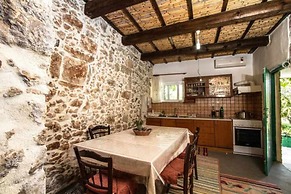 Sofiana s Garden Retreat w Private Pool