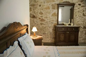 Sofiana s Garden Retreat w Private Pool