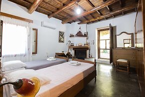 Sofiana s Garden Retreat w Private Pool