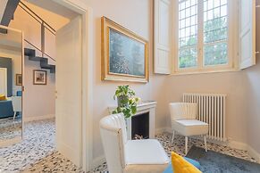 Cinque Giornate 70 Suites by Rent all Como