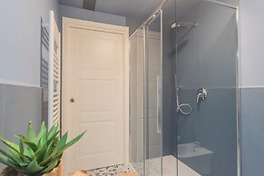 Cinque Giornate 70 Suites by Rent all Como