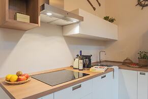 Cinque Giornate 70 Suites by Rent all Como