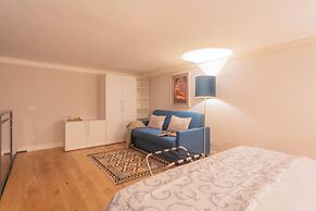 Cinque Giornate 70 Suites by Rent all Como