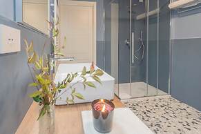 Cinque Giornate 70 Suites by Rent all Como