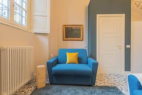 Cinque Giornate 70 Suites by Rent all Como