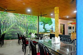 Rahaman Farm House Lataguri  Murti