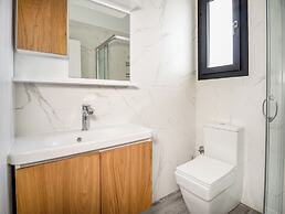 Caesar Blue Seaside Luxury Apartments