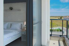 Caesar Blue Seaside Luxury Apartments