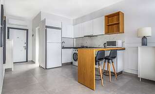 Caesar Blue Seaside Luxury Apartments
