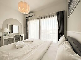 Caesar Blue Seaside Luxury Apartments