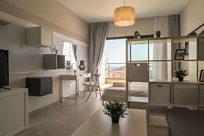 Caesar Blue Seaside Luxury Apartments