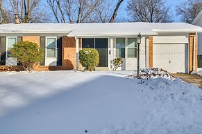 9 Mi to Forest Park: Pet-friendly Home in St Louis