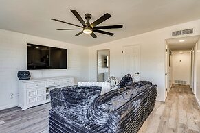 2 Mi to Dtwn: Modern Home w/ Yard in Tucson!