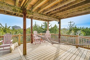 Rooftop Deck & Hot Tub: Outer Banks Family Getaway