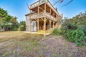 Rooftop Deck & Hot Tub: Outer Banks Family Getaway