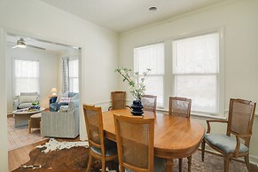 Walk to Oxford Square & Ole Miss: Central Home!