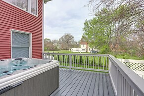 7 Mi to Cedar Point: Group Getaway in Huron