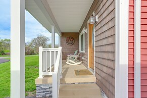 7 Mi to Cedar Point: Group Getaway in Huron