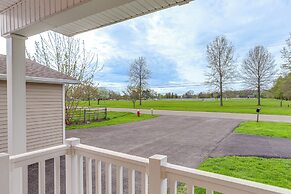 7 Mi to Cedar Point: Group Getaway in Huron