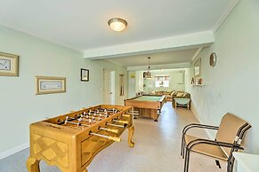 Walk to Shore: Atlantic Beach Condo w/ Pool Access