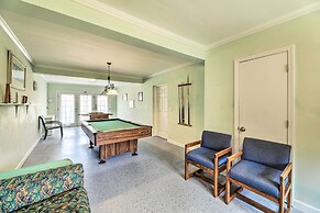 Walk to Shore: Atlantic Beach Condo w/ Pool Access