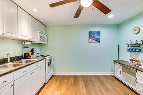 Walk to Shore: Atlantic Beach Condo w/ Pool Access